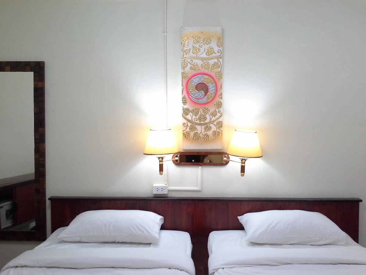 Bc Guesthouse Banglamphu Bangkok Exterior photo